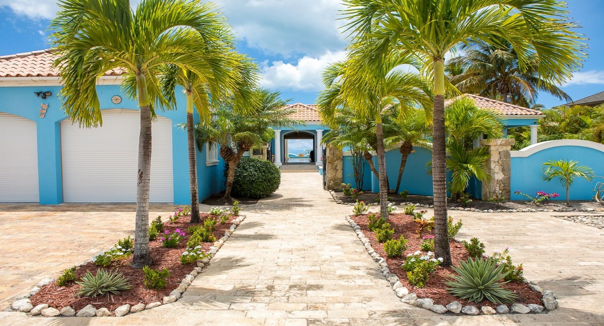 Luxury Antigua Villa Rental
